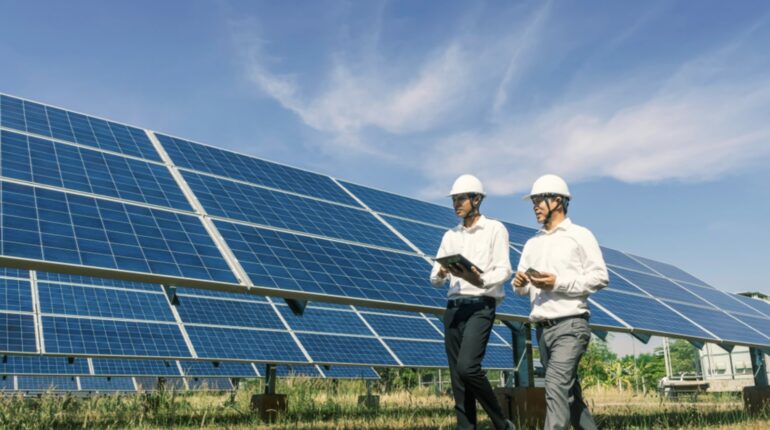 Solar Rooftop vs Traditional Energy- What You Need to Know-Solar Fusion
